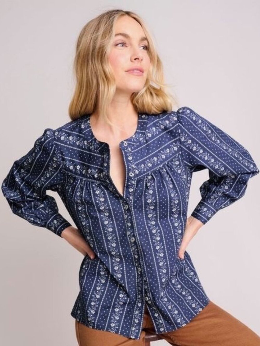 UNTUCKit Stretch Cotton Bandana Print Cerie Shirt
